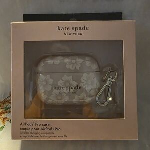 Kate Spade Floral AirPods Pro Case - Blush Pink New In Box